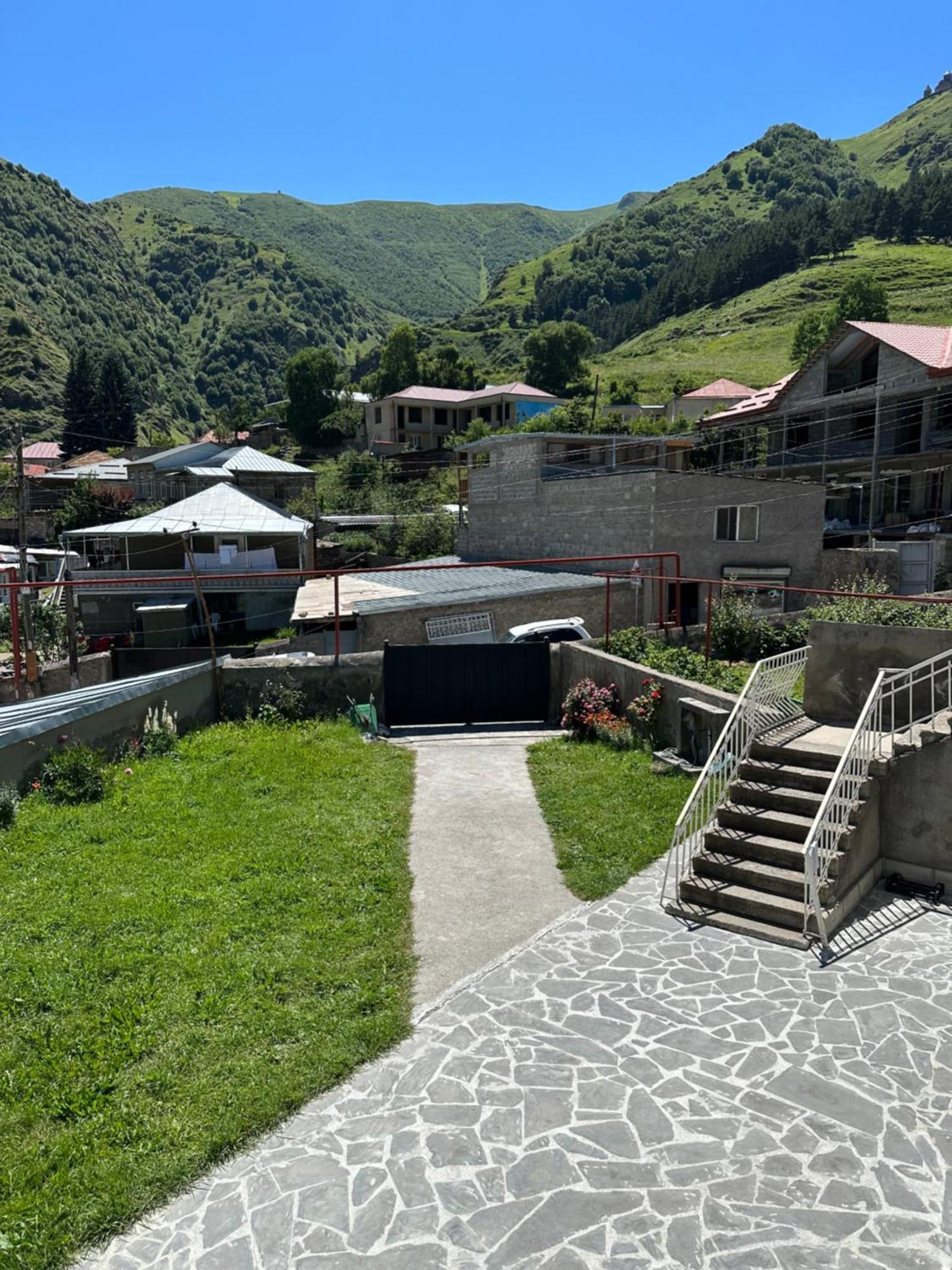 Polaris Kazbegi Hotel Kültér fotó