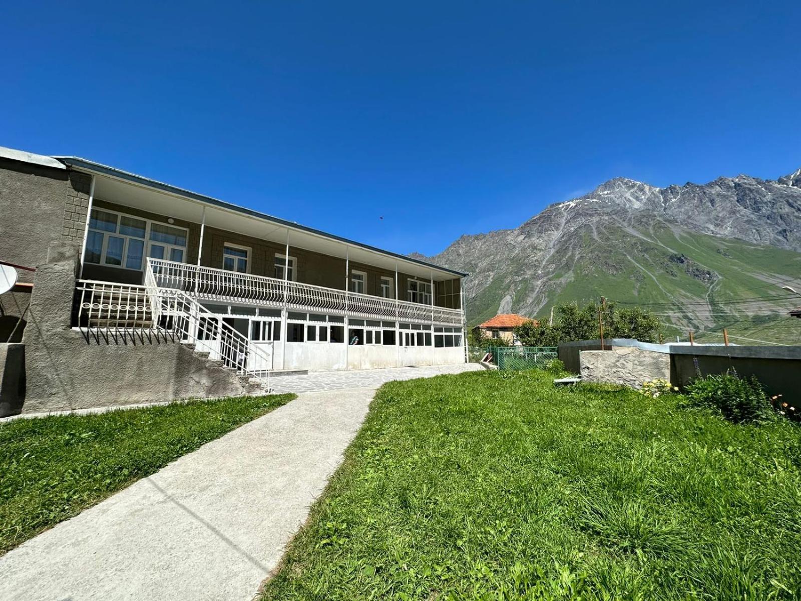 Polaris Kazbegi Hotel Kültér fotó